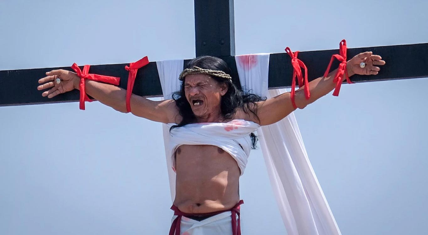 טקס צליבה בפיליפינים