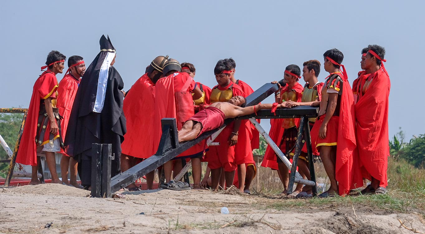 טקס צליבה בפיליפינים