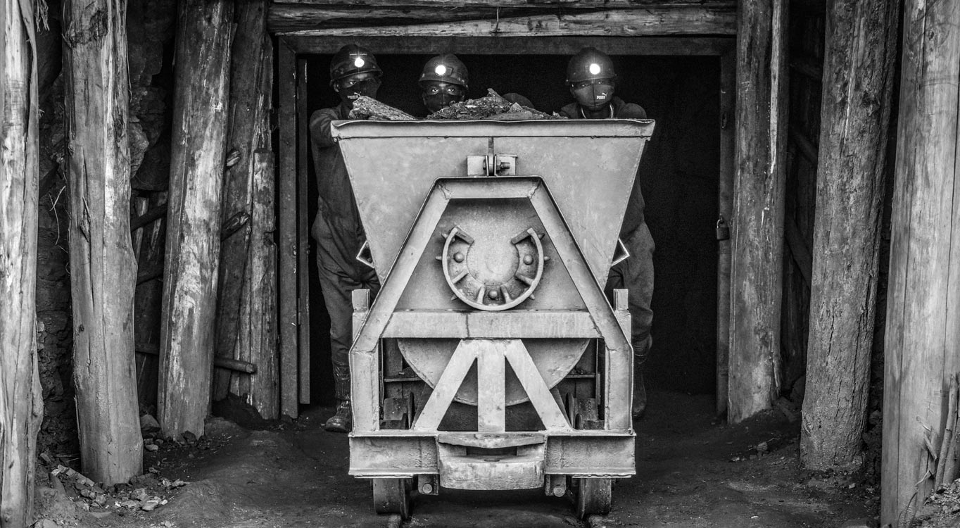 כורי טונגסטן ברואנדה, איתמר פלג