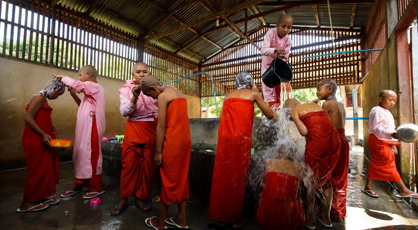מתוך מסע צילום לבורמה עם זיו קורן