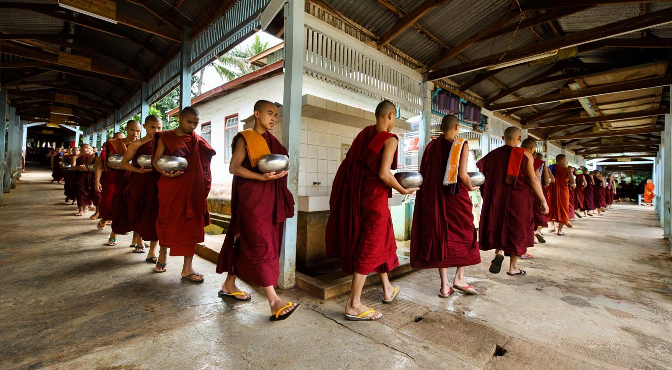 מתוך מסע צילום לבורמה עם זיו קורן