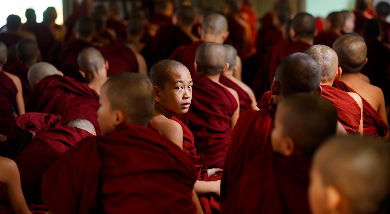 מתוך מסע צילום לבורמה עם זיו קורן