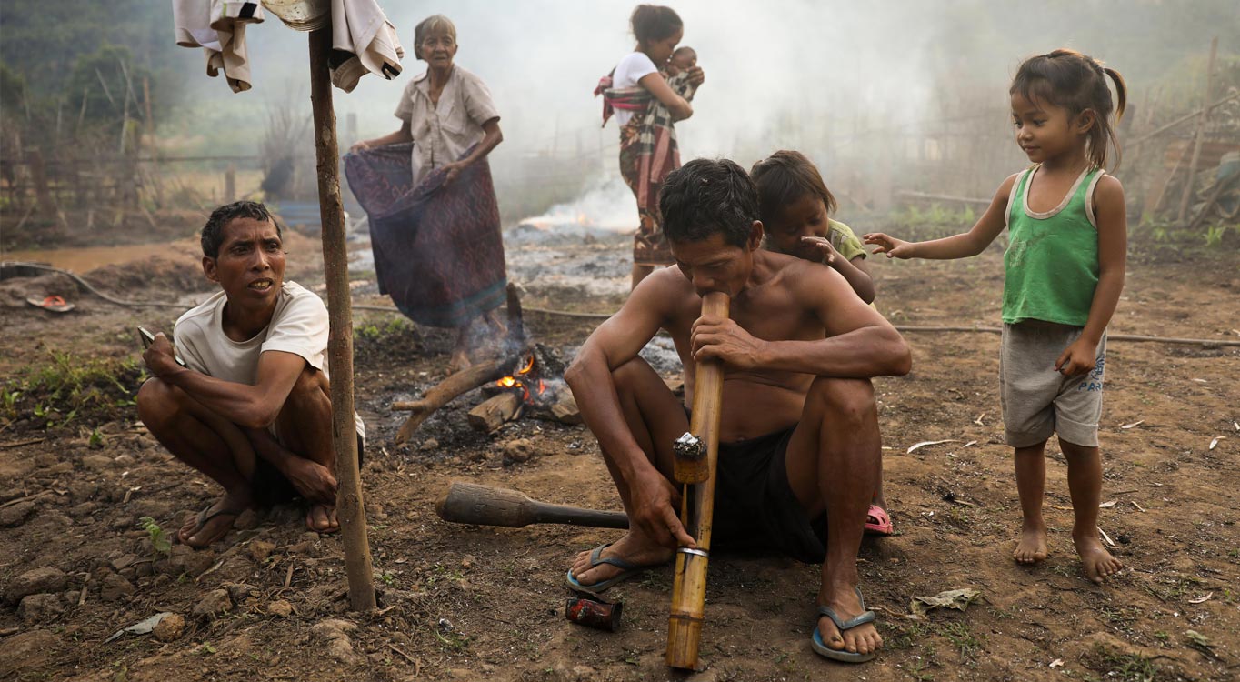 מתוך מסע צילום ללאוס וקמבודיה עם זיו קורן