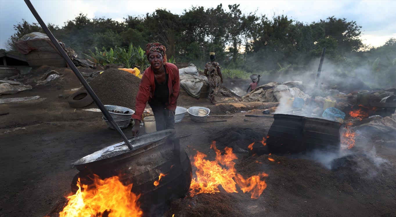 מתוך מסע צילום לגאנה טוגו ובנין עם זיו קורן